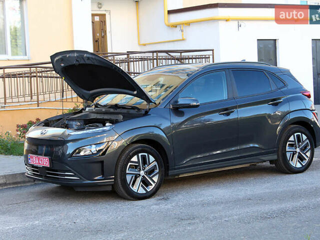 Сірий Хендай Kona Electric, об'ємом двигуна 0 л та пробігом 37 тис. км за 19300 $, фото 55 на Automoto.ua