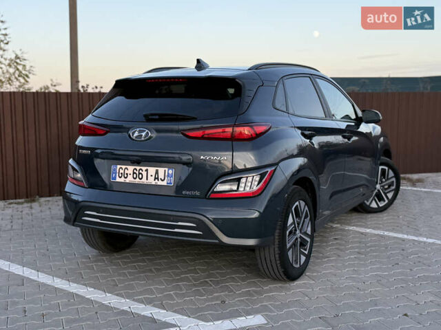 Сірий Хендай Kona Electric, об'ємом двигуна 0 л та пробігом 41 тис. км за 18650 $, фото 17 на Automoto.ua