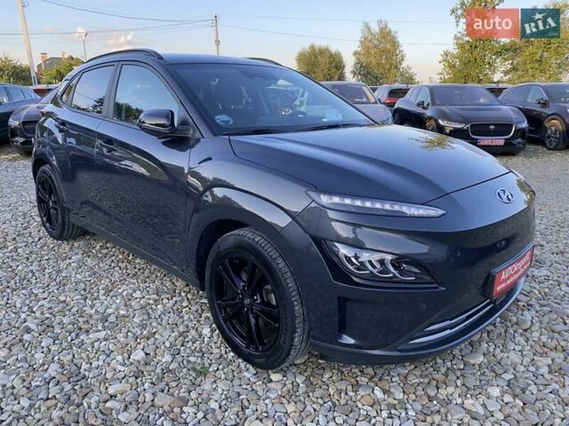 Серый Хендай Kona Electric, объемом двигателя 0 л и пробегом 115 тыс. км за 20600 $, фото 17 на Automoto.ua