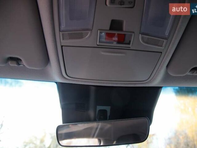 Серый Хендай Kona Electric, объемом двигателя 0 л и пробегом 46 тыс. км за 17950 $, фото 53 на Automoto.ua