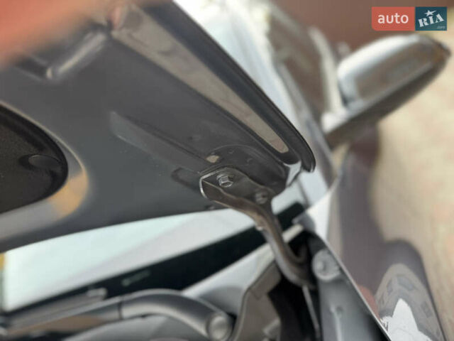 Серый Хендай Kona Electric, объемом двигателя 0 л и пробегом 112 тыс. км за 18499 $, фото 36 на Automoto.ua