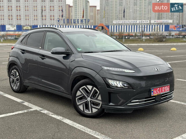 Серый Хендай Kona Electric, объемом двигателя 0 л и пробегом 50 тыс. км за 18500 $, фото 72 на Automoto.ua