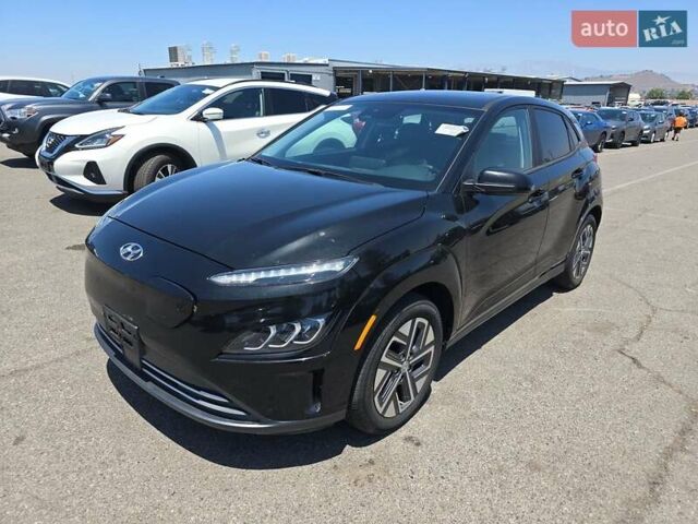 Серый Хендай Kona Electric, объемом двигателя 0 л и пробегом 31 тыс. км за 15000 $, фото 2 на Automoto.ua