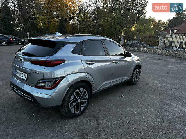 Серый Хендай Kona Electric, объемом двигателя 0 л и пробегом 55 тыс. км за 22000 $, фото 11 на Automoto.ua