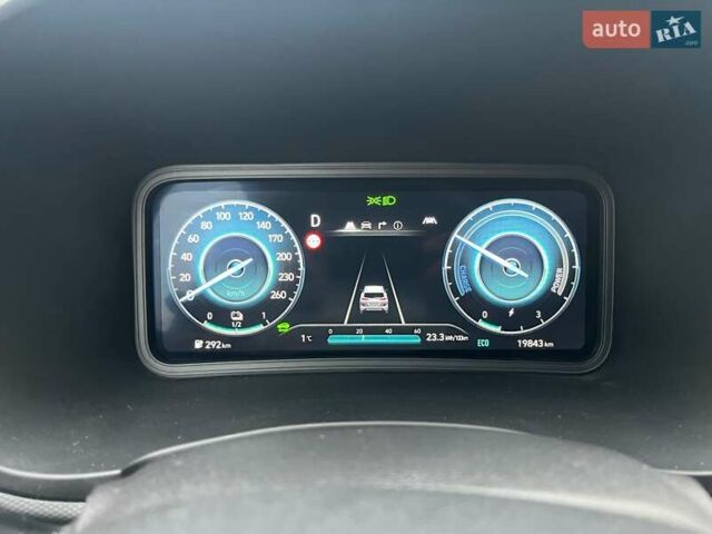 Серый Хендай Kona Electric, объемом двигателя 0 л и пробегом 20 тыс. км за 17500 $, фото 14 на Automoto.ua