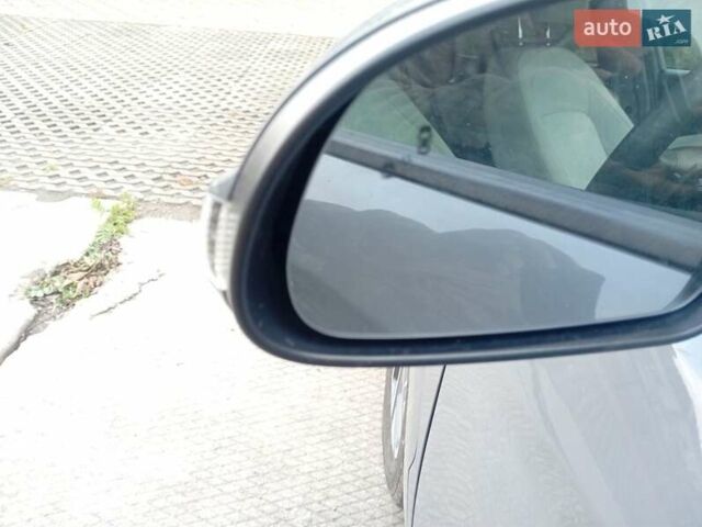 Серый Хендай Kona Electric, объемом двигателя 0 л и пробегом 76 тыс. км за 16000 $, фото 2 на Automoto.ua