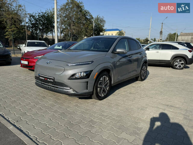 Серый Хендай Kona Electric, объемом двигателя 0 л и пробегом 66 тыс. км за 21500 $, фото 1 на Automoto.ua
