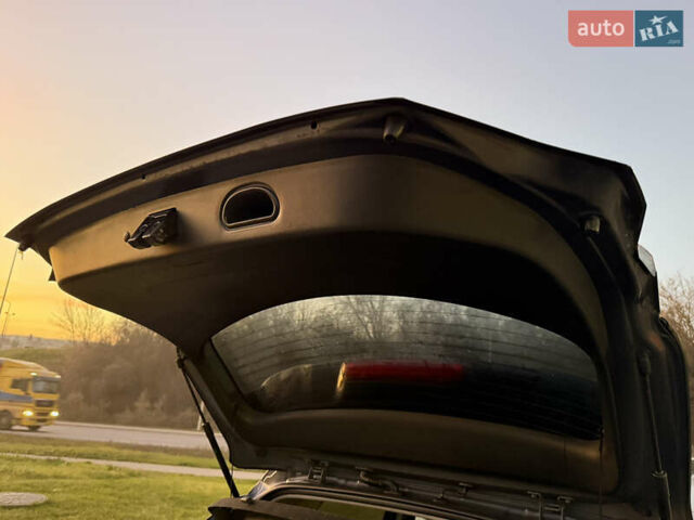 Серый Хендай Kona Electric, объемом двигателя 0 л и пробегом 36 тыс. км за 16999 $, фото 21 на Automoto.ua