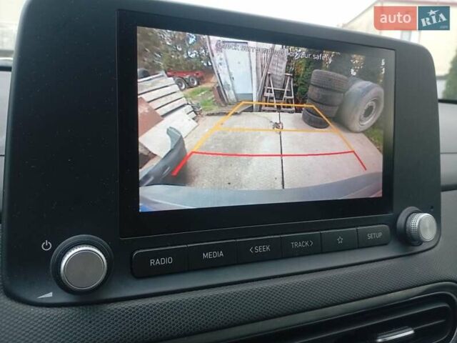 Серый Хендай Kona Electric, объемом двигателя 0 л и пробегом 76 тыс. км за 16000 $, фото 11 на Automoto.ua