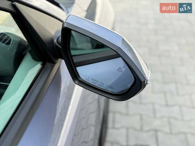 Серый Хендай Kona Electric, объемом двигателя 0 л и пробегом 4 тыс. км за 24999 $, фото 8 на Automoto.ua