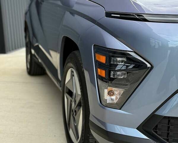 Серый Хендай Kona Electric, объемом двигателя 0 л и пробегом 4 тыс. км за 24999 $, фото 37 на Automoto.ua