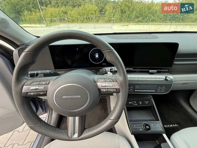 Серый Хендай Kona Electric, объемом двигателя 0 л и пробегом 4 тыс. км за 24999 $, фото 126 на Automoto.ua