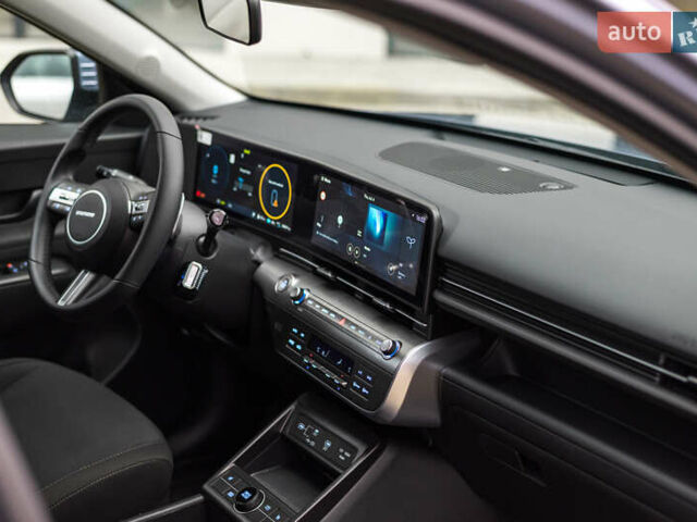 Серый Хендай Kona Electric, объемом двигателя 0 л и пробегом 25 тыс. км за 22700 $, фото 2 на Automoto.ua