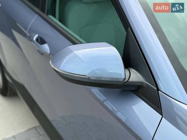 Серый Хендай Kona Electric, объемом двигателя 0 л и пробегом 4 тыс. км за 24999 $, фото 7 на Automoto.ua