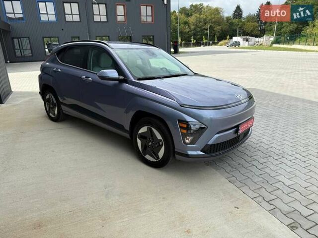 Серый Хендай Kona Electric, объемом двигателя 0 л и пробегом 4 тыс. км за 24999 $, фото 34 на Automoto.ua