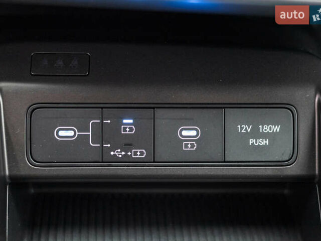 Серый Хендай Kona Electric, объемом двигателя 0 л и пробегом 25 тыс. км за 22700 $, фото 24 на Automoto.ua