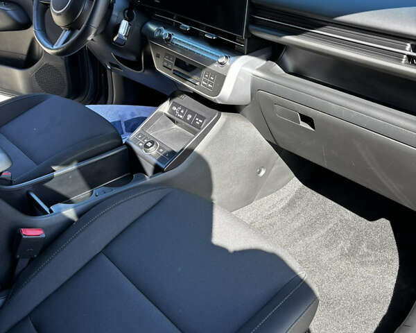 Серый Хендай Kona Electric, объемом двигателя 0 л и пробегом 28 тыс. км за 22900 $, фото 23 на Automoto.ua