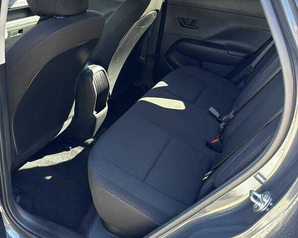 Серый Хендай Kona Electric, объемом двигателя 0 л и пробегом 28 тыс. км за 22900 $, фото 17 на Automoto.ua