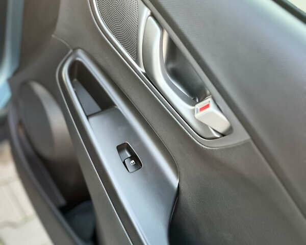 Синий Хендай Kona Electric, объемом двигателя 0 л и пробегом 127 тыс. км за 16400 $, фото 16 на Automoto.ua