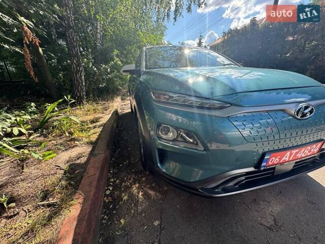 Синій Хендай Kona Electric, об'ємом двигуна 0 л та пробігом 140 тис. км за 17500 $, фото 9 на Automoto.ua