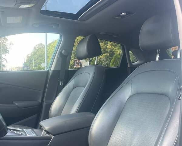 Синій Хендай Kona Electric, об'ємом двигуна 0 л та пробігом 46 тис. км за 15800 $, фото 14 на Automoto.ua