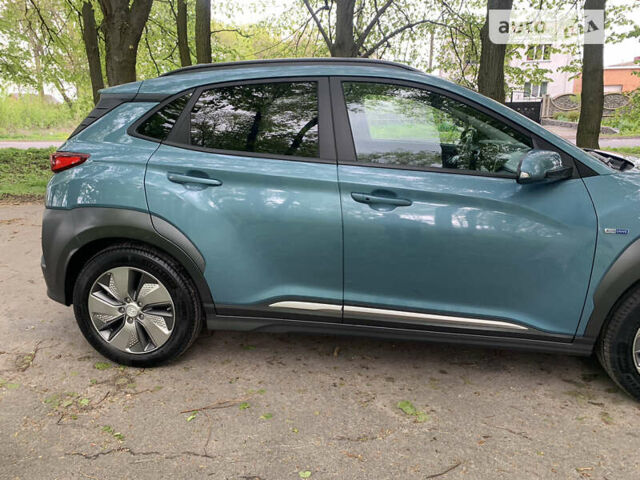 Синій Хендай Kona Electric, об'ємом двигуна 0 л та пробігом 119 тис. км за 18900 $, фото 6 на Automoto.ua