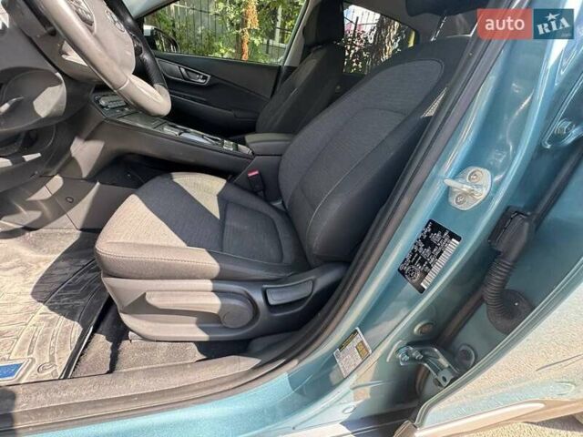 Синій Хендай Kona Electric, об'ємом двигуна 0 л та пробігом 140 тис. км за 17500 $, фото 4 на Automoto.ua