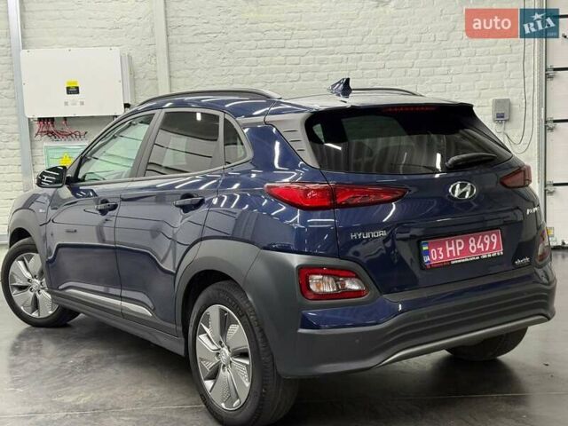 Синий Хендай Kona Electric, объемом двигателя 0 л и пробегом 116 тыс. км за 17604 $, фото 5 на Automoto.ua
