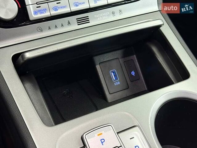 Синий Хендай Kona Electric, объемом двигателя 0 л и пробегом 128 тыс. км за 17625 $, фото 16 на Automoto.ua