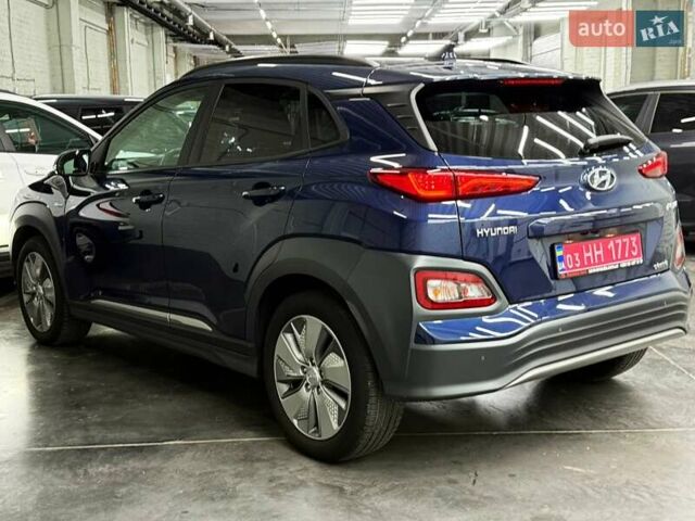 Синий Хендай Kona Electric, объемом двигателя 0 л и пробегом 128 тыс. км за 17625 $, фото 4 на Automoto.ua