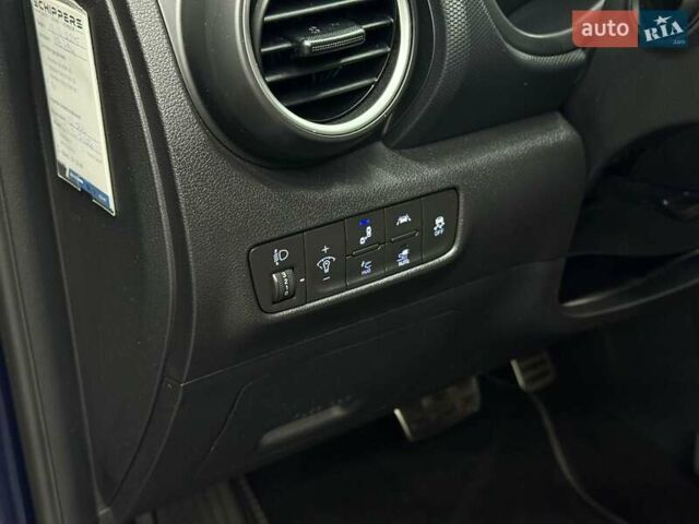 Синий Хендай Kona Electric, объемом двигателя 0 л и пробегом 128 тыс. км за 17625 $, фото 13 на Automoto.ua