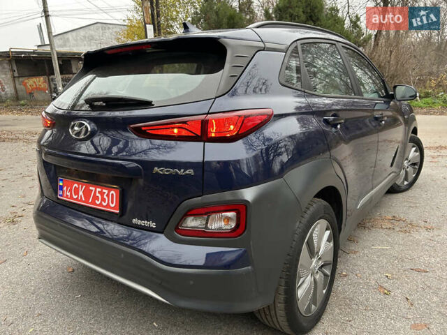 Синий Хендай Kona Electric, объемом двигателя 0 л и пробегом 118 тыс. км за 16780 $, фото 28 на Automoto.ua