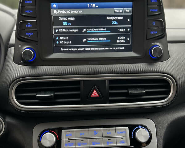 Синий Хендай Kona Electric, объемом двигателя 0 л и пробегом 118 тыс. км за 16780 $, фото 18 на Automoto.ua