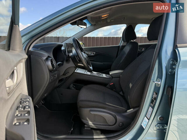 Синий Хендай Kona Electric, объемом двигателя 0 л и пробегом 165 тыс. км за 16800 $, фото 13 на Automoto.ua