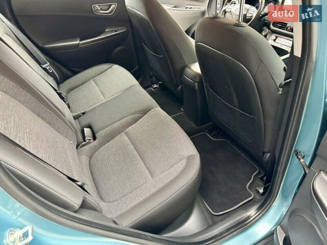 Синий Хендай Kona Electric, объемом двигателя 0 л и пробегом 134 тыс. км за 17800 $, фото 46 на Automoto.ua