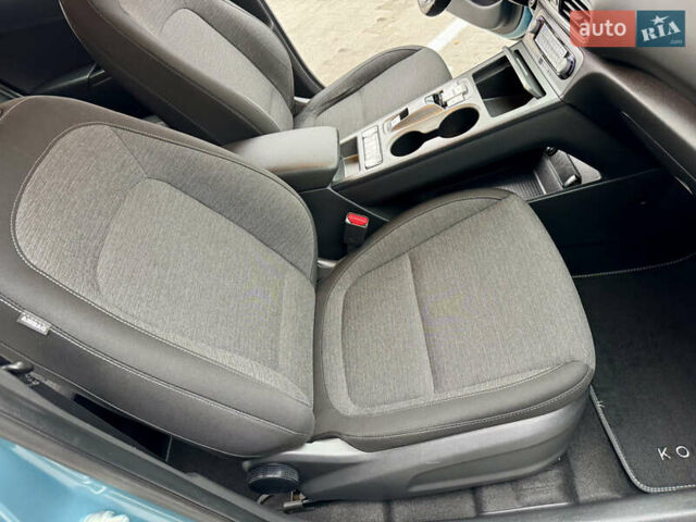 Синий Хендай Kona Electric, объемом двигателя 0 л и пробегом 134 тыс. км за 17800 $, фото 48 на Automoto.ua