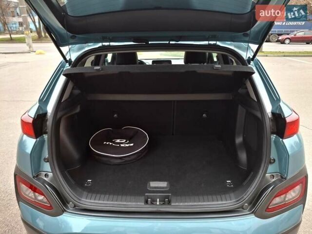 Синий Хендай Kona Electric, объемом двигателя 0 л и пробегом 107 тыс. км за 18400 $, фото 24 на Automoto.ua