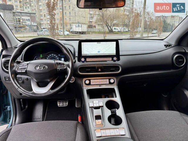 Синий Хендай Kona Electric, объемом двигателя 0 л и пробегом 134 тыс. км за 17800 $, фото 41 на Automoto.ua