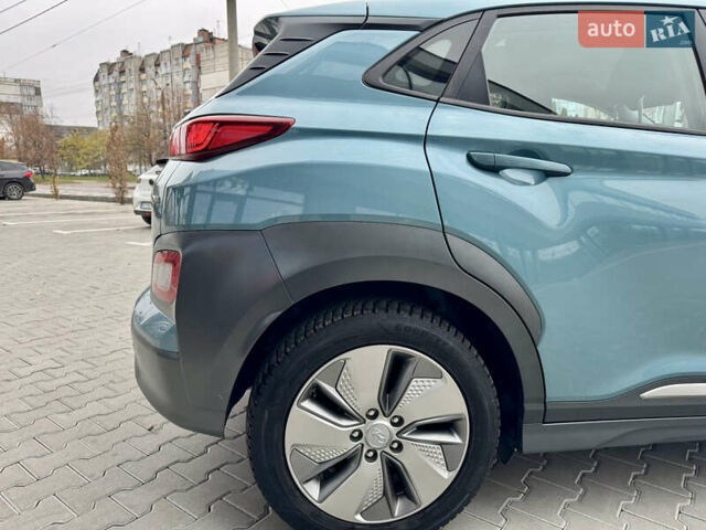 Синий Хендай Kona Electric, объемом двигателя 0 л и пробегом 134 тыс. км за 17800 $, фото 19 на Automoto.ua