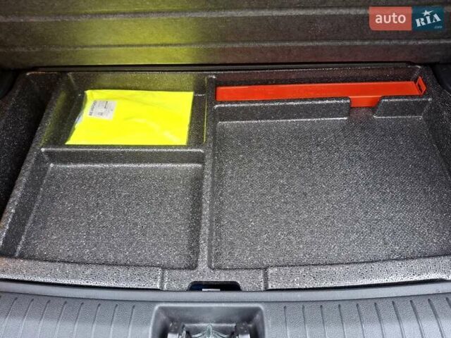 Синий Хендай Kona Electric, объемом двигателя 0 л и пробегом 107 тыс. км за 18400 $, фото 26 на Automoto.ua