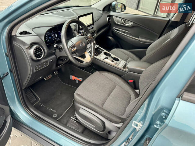 Синий Хендай Kona Electric, объемом двигателя 0 л и пробегом 134 тыс. км за 17800 $, фото 34 на Automoto.ua