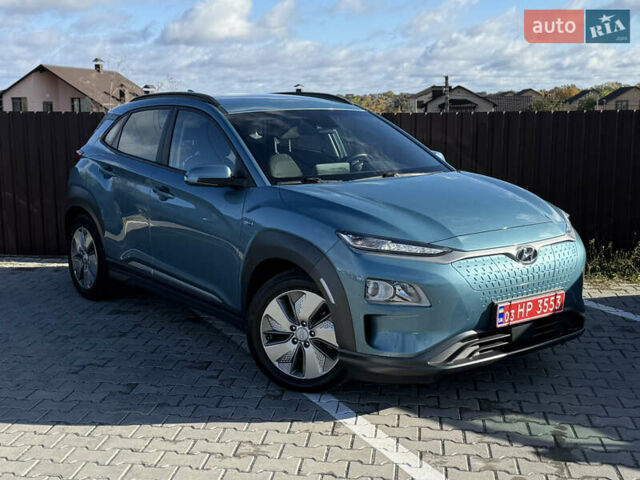 Синий Хендай Kona Electric, объемом двигателя 0 л и пробегом 165 тыс. км за 16800 $, фото 6 на Automoto.ua
