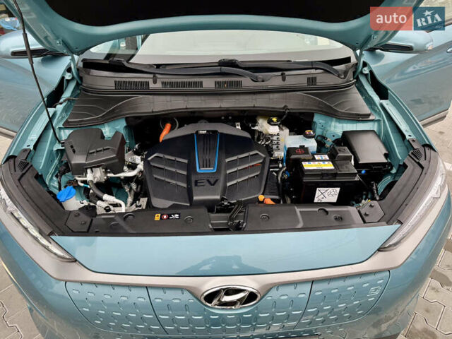 Синий Хендай Kona Electric, объемом двигателя 0 л и пробегом 134 тыс. км за 17800 $, фото 59 на Automoto.ua