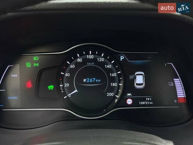 Синий Хендай Kona Electric, объемом двигателя 0 л и пробегом 128 тыс. км за 17625 $, фото 14 на Automoto.ua