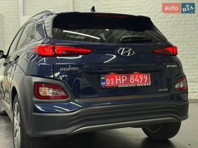 Синий Хендай Kona Electric, объемом двигателя 0 л и пробегом 116 тыс. км за 17604 $, фото 6 на Automoto.ua
