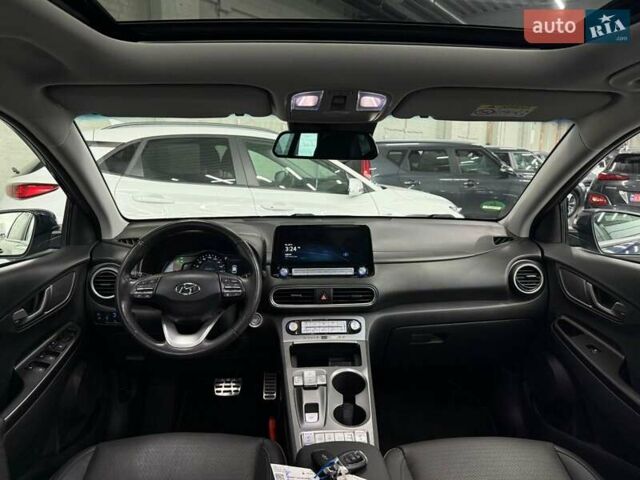 Синий Хендай Kona Electric, объемом двигателя 0 л и пробегом 128 тыс. км за 17625 $, фото 18 на Automoto.ua