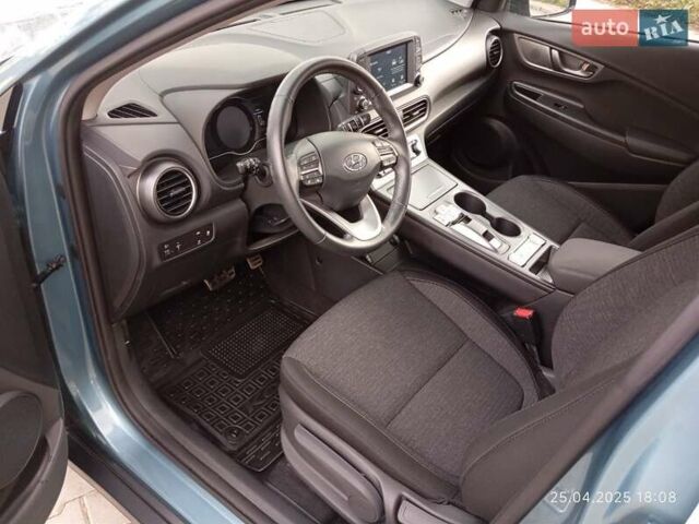 Синий Хендай Kona Electric, объемом двигателя 0 л и пробегом 35 тыс. км за 14850 $, фото 22 на Automoto.ua