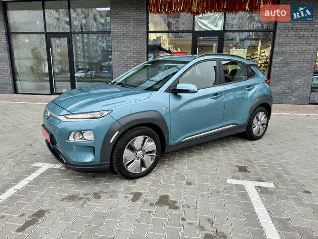 Синий Хендай Kona Electric, объемом двигателя 0 л и пробегом 134 тыс. км за 17800 $, фото 4 на Automoto.ua