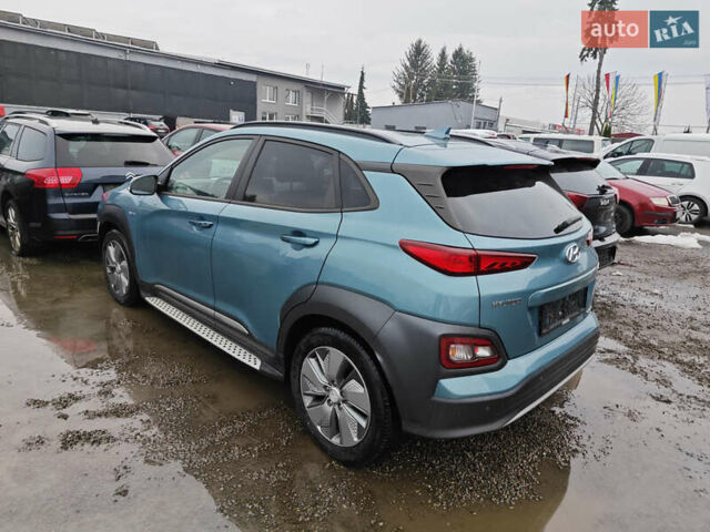 Синий Хендай Kona Electric, объемом двигателя 0 л и пробегом 38 тыс. км за 18800 $, фото 3 на Automoto.ua