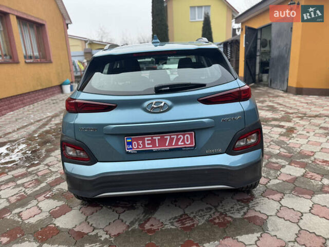 Синий Хендай Kona Electric, объемом двигателя 0 л и пробегом 55 тыс. км за 15800 $, фото 6 на Automoto.ua